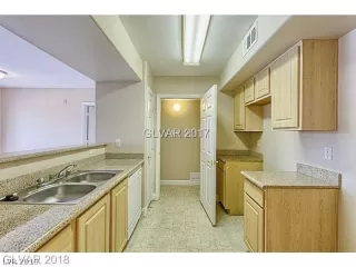 Photo #2: 2112883 Listing