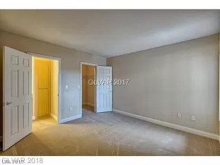 Photo #4: 2112883 Listing