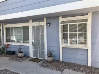 Photo #1: 2112889 Listing