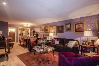 Photo #2: 2112893 Listing