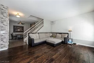 Photo #5: 2112926 Listing 