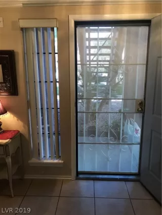 Photo #5: 2112977 Listing