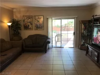 Photo #6: 2112977 Listing