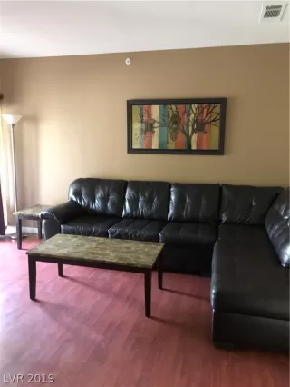 Photo #4: 2112996 Listing 