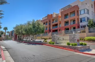 Photo #3: 2113013 Listing 