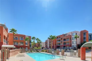 Photo #4: 2113013 Listing 