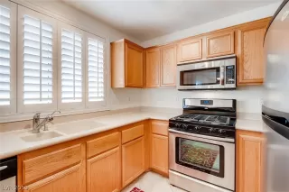 Photo #3: 2113060 Listing 