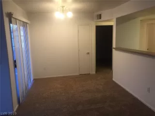 Photo #2: 2113061 Listing 