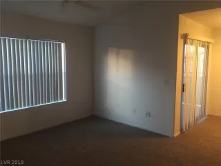 Photo #3: 2113061 Listing 