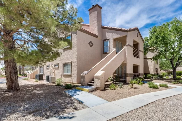 MLS: 2113160 Condo For Sale