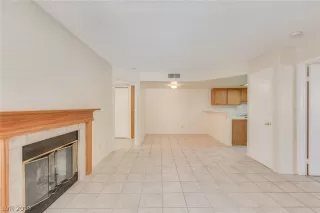 Photo #3: 2113160 Listing