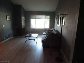 Photo #5: 2113176 Listing