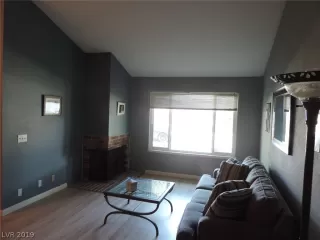 Photo #6: 2113176 Listing