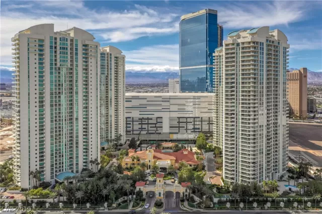 MLS: 2113183 Condo For Sale
