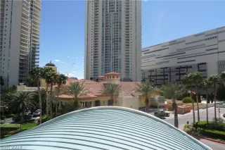 Photo #2: 2113183 Listing 
