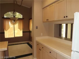 Photo #4: 2113215 Listing 