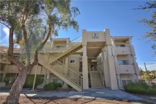 Photo #1: 2113229 Listing