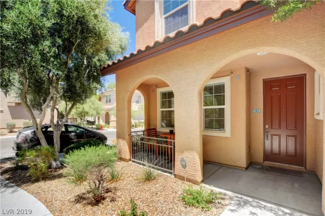 MLS: 2113232 Condo For Sale