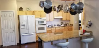 Photo #3: 2113250 Listing 
