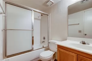 Photo #6: 2113299 Listing 