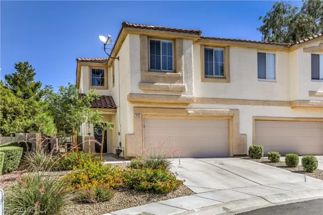 MLS: 2113302 Condo For Sale