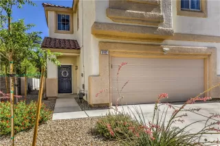 Photo #2: 2113302 Listing