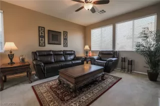 Photo #3: 2113311 Listing