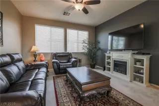 Photo #6: 2113311 Listing