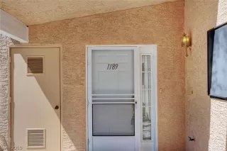 Photo #3: 2113399 Listing