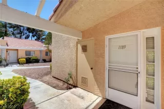 Photo #4: 2113399 Listing