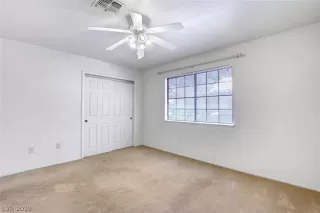 Photo #6: 2113399 Listing