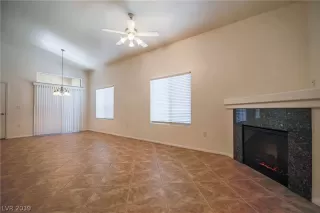 Photo #4: 2113508 Listing 