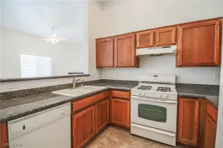 Photo #6: 2113508 Listing 