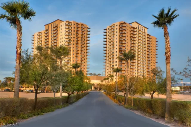 MLS: 2113514 Condo For Sale