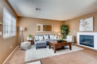 Photo #1: 2113574 Listing