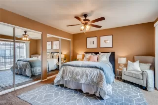 Photo #6: 2113574 Listing