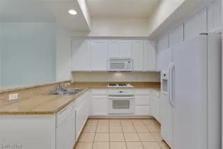 Photo #4: 2113592 Listing 