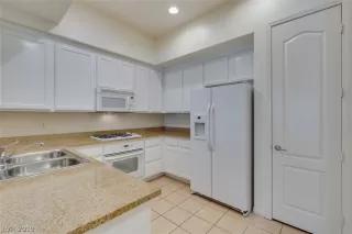 Photo #5: 2113592 Listing 