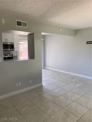 Photo #1: 2113818 Listing 