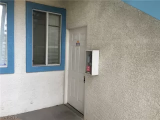 Photo #2: 2113819 Listing