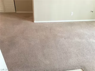 Photo #6: 2113819 Listing