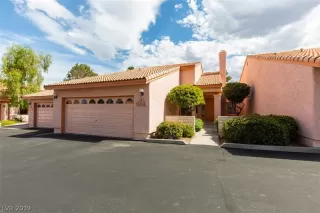 Photo #2: 2113947 Listing