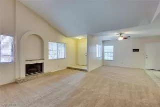 Photo #5: 2113947 Listing