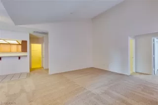 Photo #6: 2113947 Listing