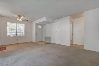 Photo #3: 2114025 Listing 