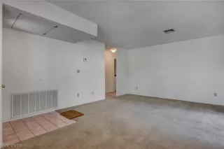 Photo #4: 2114025 Listing 