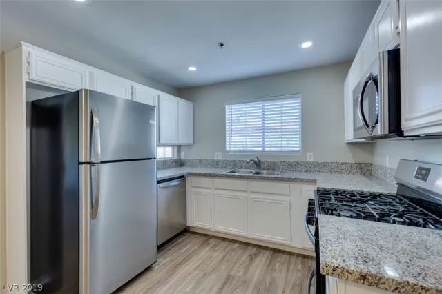 MLS: 2114045 Condo For Sale