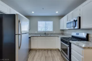 Photo #1: 2114045 Listing