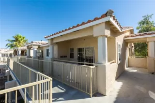 Photo #2: 2114045 Listing