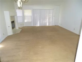 Photo #5: 2114048 Listing 